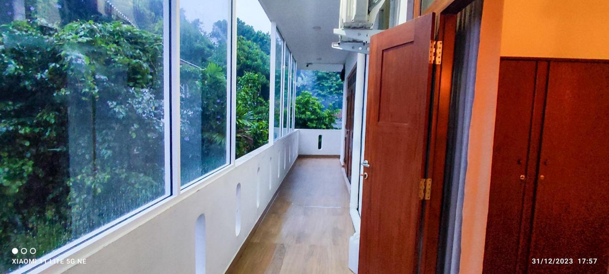 Villa Tanzanite Hikkaduwa Exterior foto
