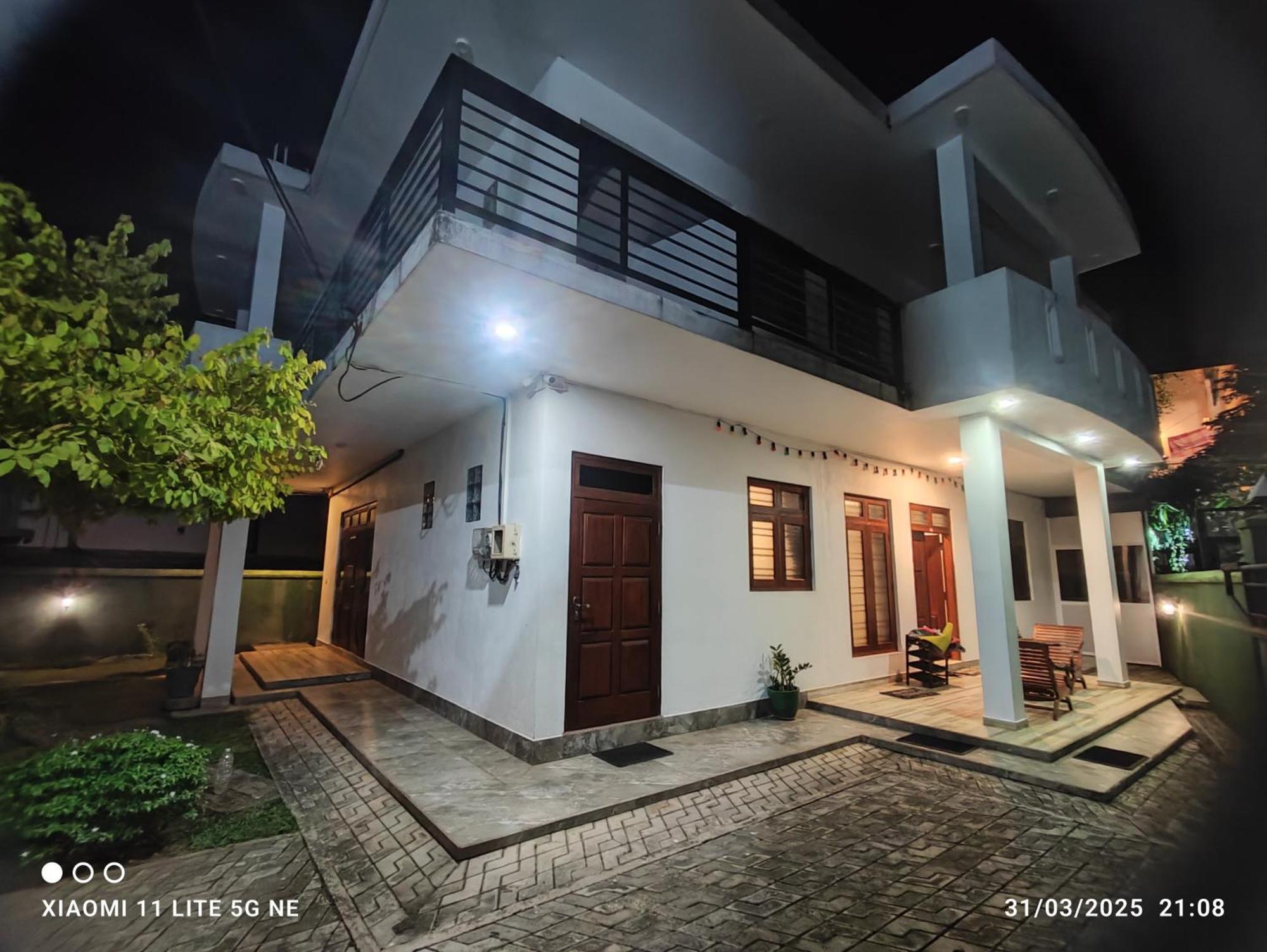 Villa Tanzanite Hikkaduwa Exterior foto